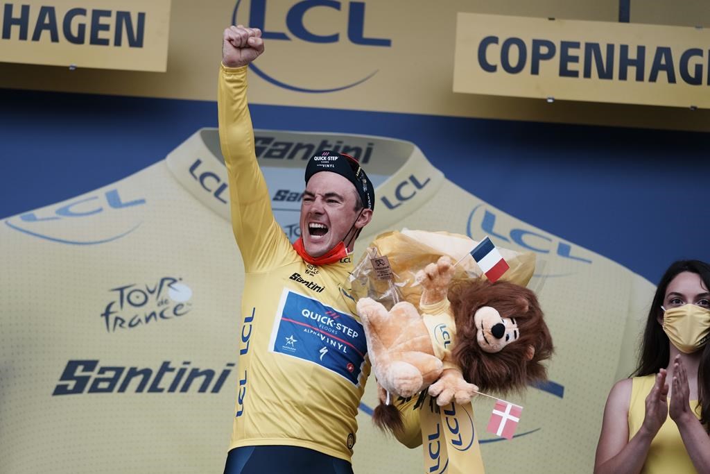 Lampaert remporte la première étape du Tour de France, un contre la montre