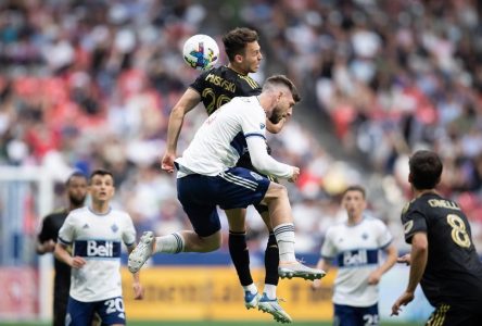 Les Whitecaps marquent en fin de match et ruinent le retour de Maxime Crépeau