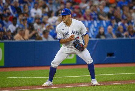 Berrios et Gurriel aident les Blue Jays à battre les Phillies, 4-3