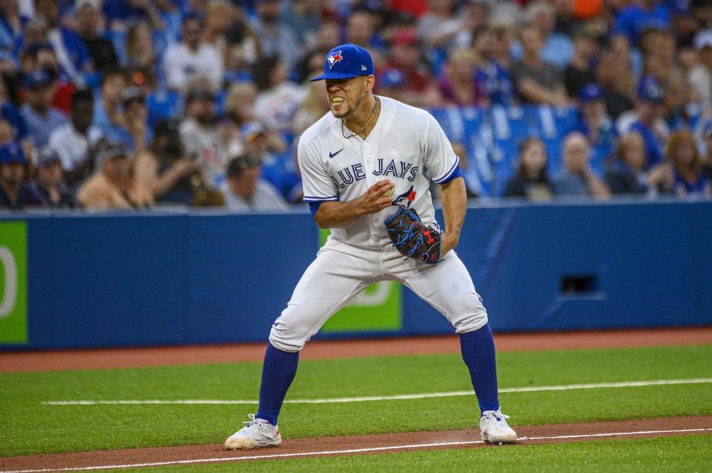 Berrios et Gurriel aident les Blue Jays à battre les Phillies, 4-3