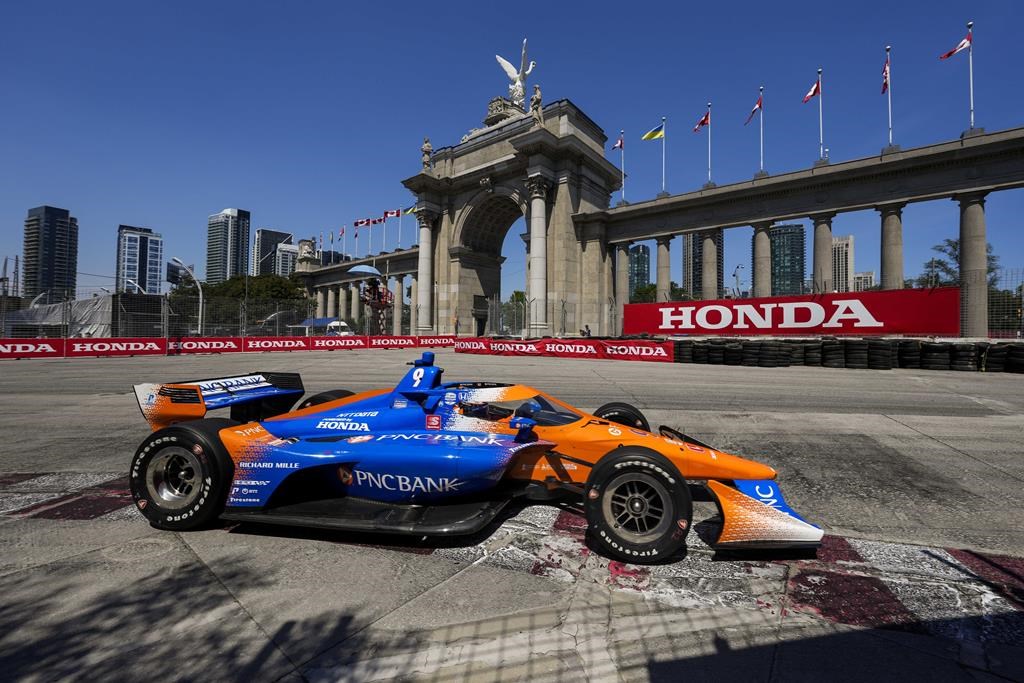 Scott Dixon remporte l’Indy de Toronto pour une quatrième fois en carrière