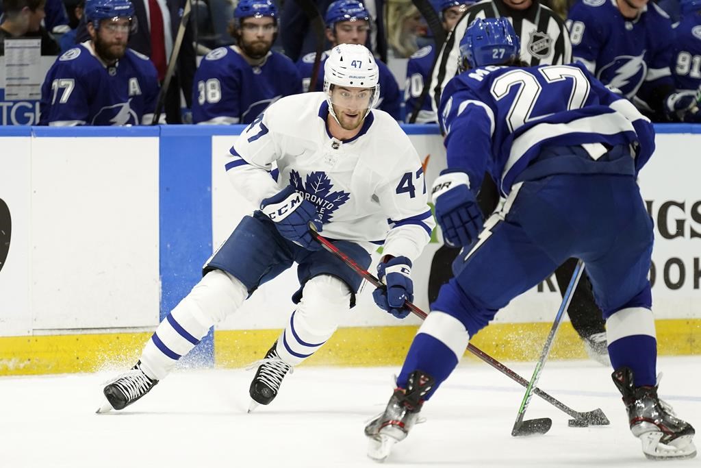 Les Maple Leafs prolongent d’une saison le contrat de Pierre Engvall