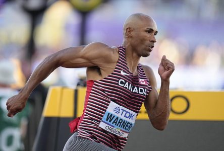 Le Canadien Damian Warner se blesse lors du 400 mètres du décathlon