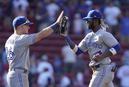 Les Blue Jays triomphent 8-4 et complètent le balayage de trois matchs à Boston