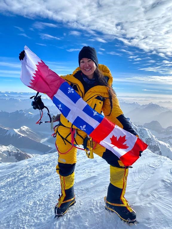 L’alpiniste Marie-Pier Desharnais atteint le deuxième plus sommet du monde