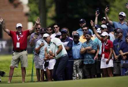 PGA: Le Canadien Taylor Pendrith et Tony Finau se partagent la tête à Detroit