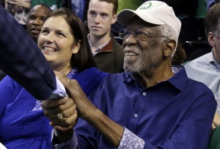 NBA: le légendaire Bill Russell est décédé à l’âge de 88 ans