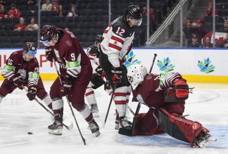 Bedard et le Canada s’imposent lors d’une victoire de 5-2 contre la Lettonie