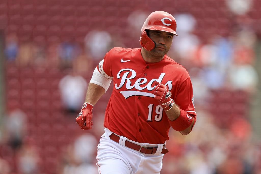 Joey Votto établit un record pour un Canadien au baseball avec un 1989e match