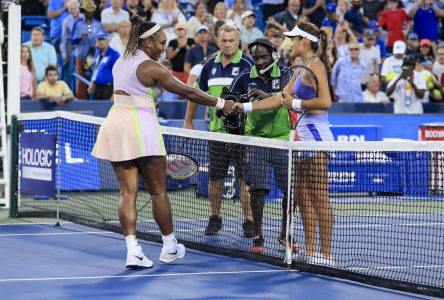 Omnium de Cincinnati: Serena Williams est battue 6-4 et 6-0 par Emma Raducanu