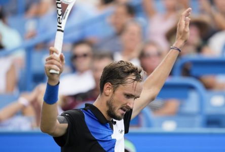 Cincinnati: Auger-Aliassime est surpris par Coric en quarts de finale