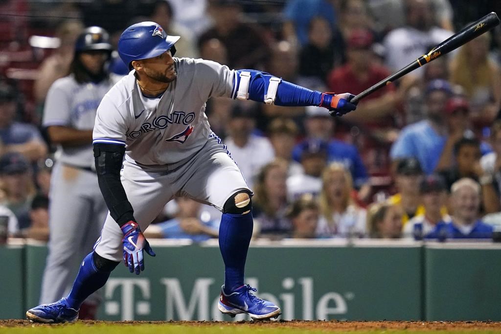 Les Blue Jays gagnent 6-5 en prolongation et balaient les Red Sox