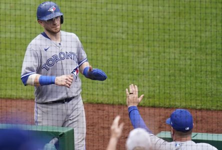 Les Blue Jays battent les Pirates 4-3 et complètent le balayage de leur série