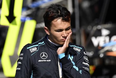 Albon absent à cause d’une appendicite, De Vries le remplace chez Williams à Monza