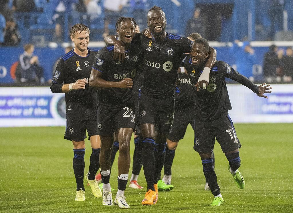 Kei Kamara s’illustre sous la pluie et le CF Montréal bat le Fire de Chicago 3-2