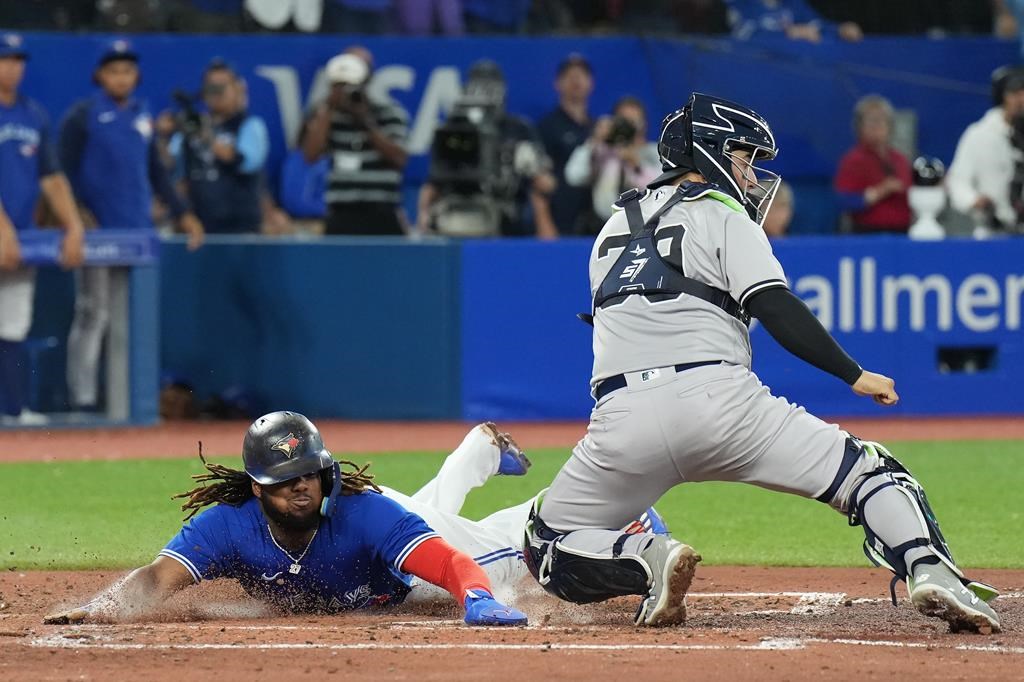 Les Blue Jays triomphent 3-2 en 10 manches contre les Yankees