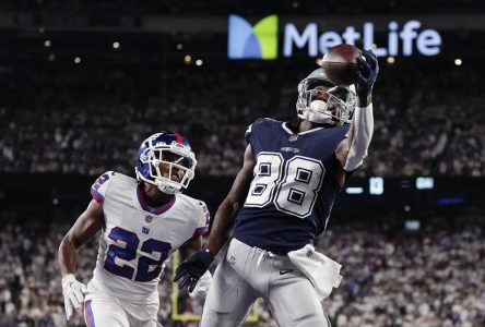 CeeDee Lamb réussit un touché spectaculaire et les Cowboys défont les Giants 23-16