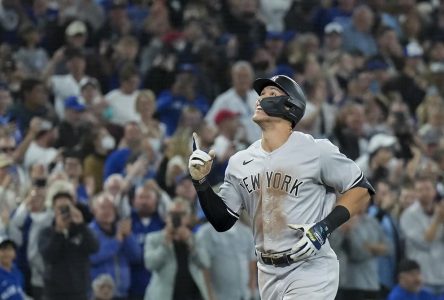 Aaron Judge frappe son 61e circuit de la saison et égale Roger Maris