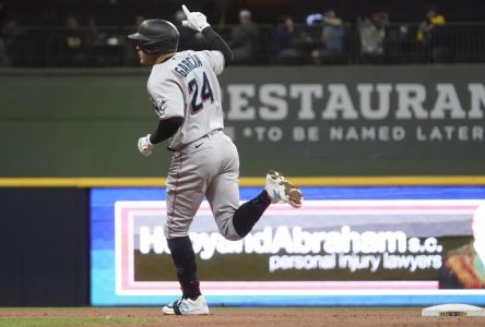 Ligue nationale: les Brewers perdent et glissent à un demi-match des Phillies