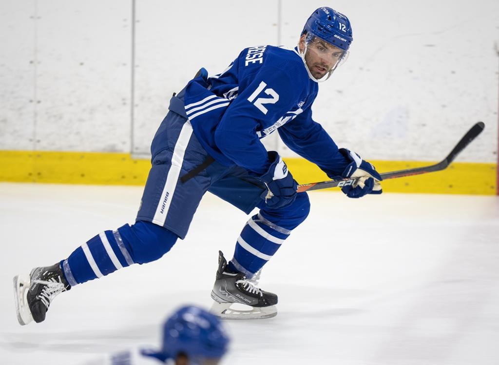 L’attaquant Zach Aston-Reese signe pour une année avec les Maple Leafs