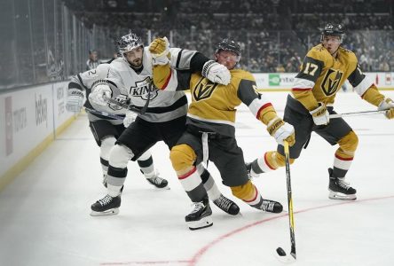 Un but de tardif de Mark Stone permet aux Golden Knights de défaire les Kings