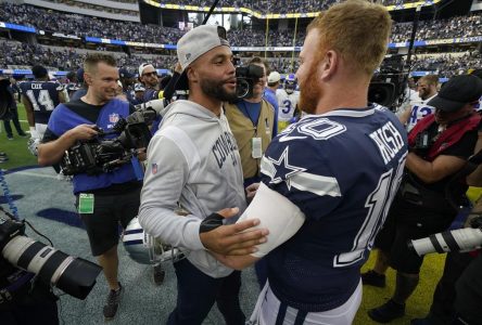 Les Cowboys se préparent pour un autre départ du quart Cooper Rush face aux Eagles