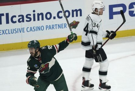 Adrian Kempe aide les Kings de Los Angeles à gagner 7-6 au Minnesota