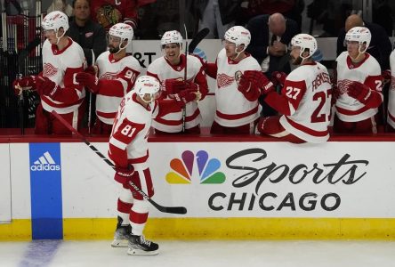 Max Domi joue les héros en prolongation et les Blackhawks gagnent 4-3