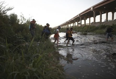 Les migrations illégales à la frontière américano-mexicaine atteignent un sommet