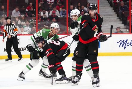 Les Sénateurs battent les Stars 4-2 et signent une quatrième victoire de suite