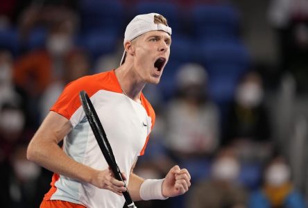 Shapovalov a raison de Rodionov pour atteindre le 2e tour à l’Omnium de Vienne