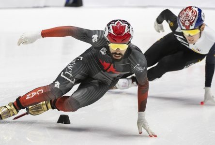 Courte piste: Steven Dubois perd l’or par 16 centièmes de seconde au 1500 mètres