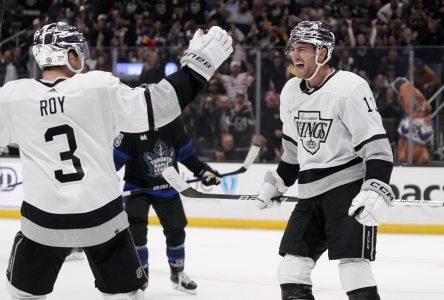 Vilardi couronne une poussée de trois buts et les Kings battent les Maple Leafs 4-2