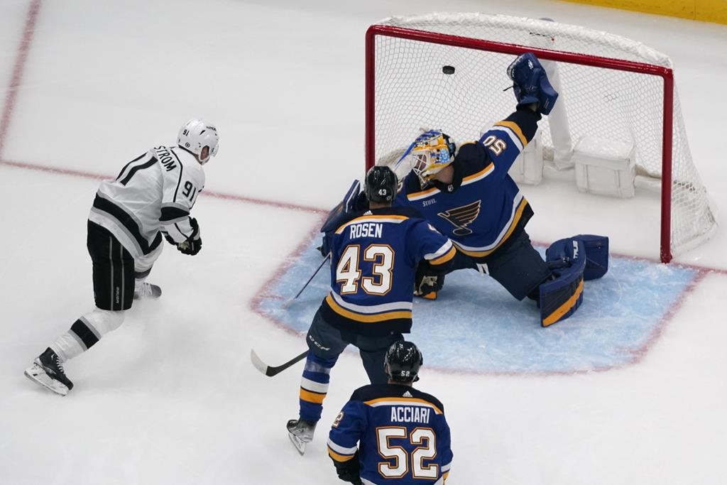 Grundstrom marque deux buts et permet aux Kings de vaincre les Blues 5-1