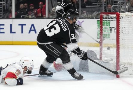 Vilardi marque tard en troisième période et permet aux Kings de gagner 5-4