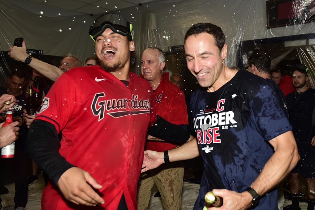 Chris Antonetti, des Guardians, est le dirigeant par excellence des Ligues majeures