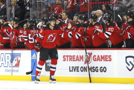 Les Devils viennent à bout des Flames 3-2 et signent un septième gain d’affilée