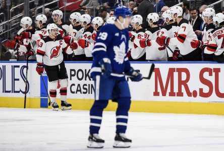 Les Devils défont les Maple Leafs en prolongation et remportent un 11e match de suite