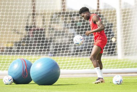 Alphonso Davies dit que sa guérison va bien et qu’il sera prêt à jouer mercredi