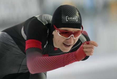 Patinage longue piste: Howe gagne une première médaille d’or en Coupe du monde