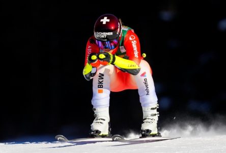 La Suissesse Corinne Suter remporte l’épreuve du super-G à Lake Louise