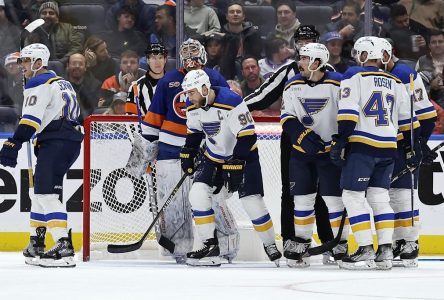 Une première victoire en 5 matches pour les Blues, 7-4 face aux Islanders