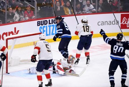 Connor marque deux fois et les Jets défont les Panthers 5-2