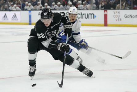 Les Kings prêtent le défenseur Brandt Clarke à Équipe Canada junior