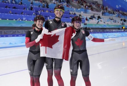 L’équipe canadienne et médaillée d’or olympique de poursuite vise la marque mondiale