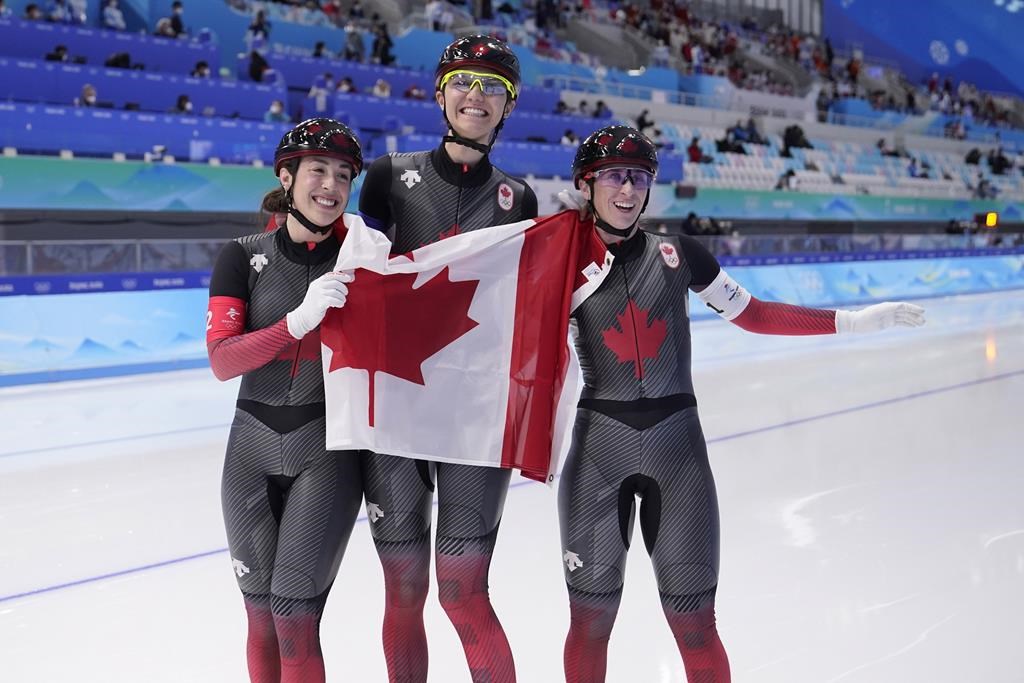 L’équipe canadienne et médaillée d’or olympique de poursuite vise la marque mondiale