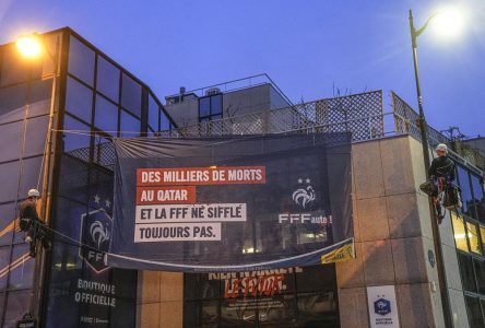 Amnistie internationale presse la FIFA de verser 440 M$ à «l’équipe des migrants»