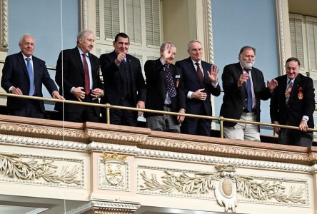 L’Assemblée nationale rend hommage aux joueurs de la Série du siècle