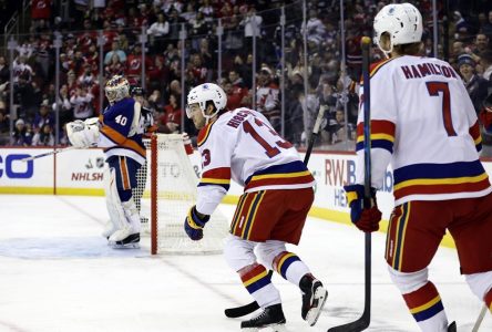 Nelson inscrit deux buts dans une victoire contre les Devils