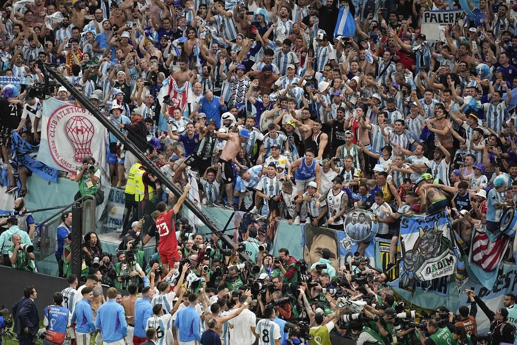 Le journaliste sportif Grant Wahl décède lors d’un match de Coupe du monde au Qatar